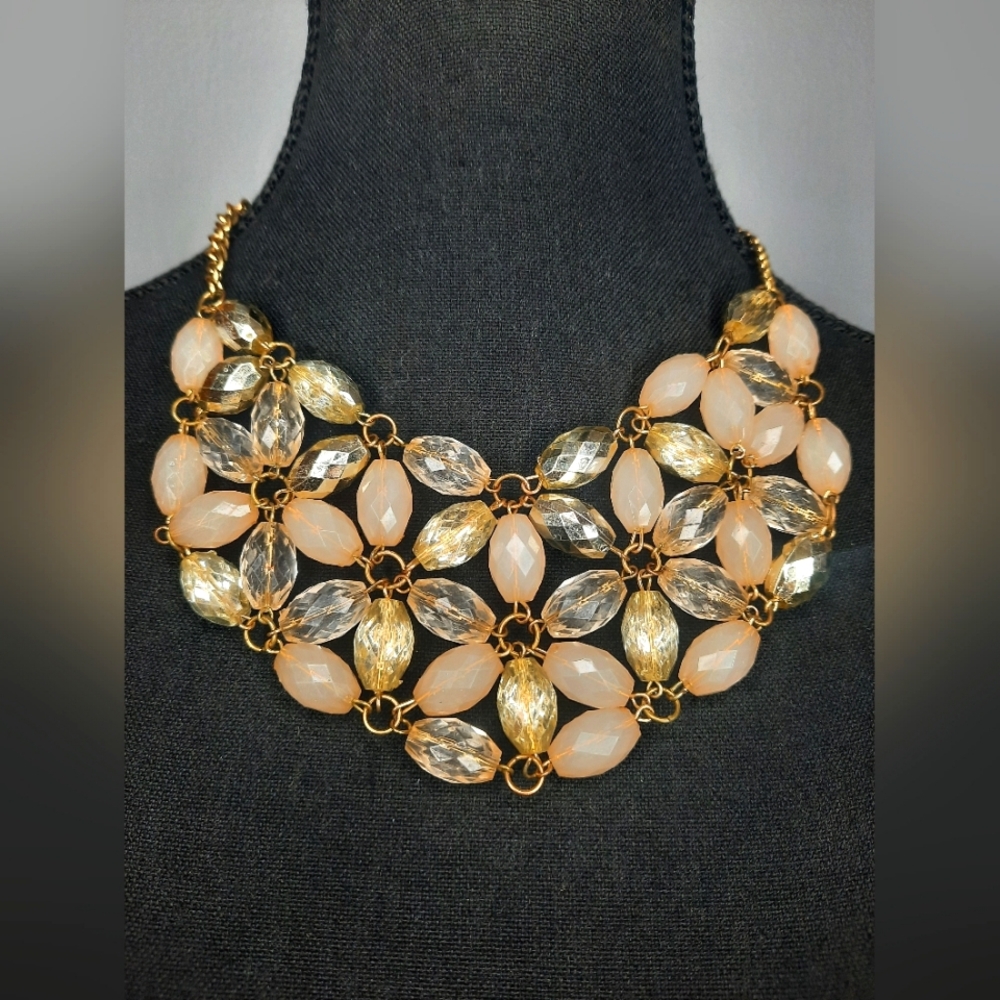 Elegant Gold and Cream Statement Necklace